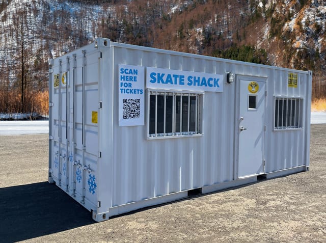 20ft-skate-shack-640px Custom Colors