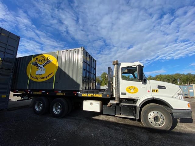 20ft Storage Container on Truck
