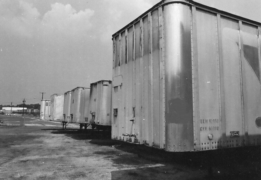 Vintage Eagle Leasing trailer fleet from company history.